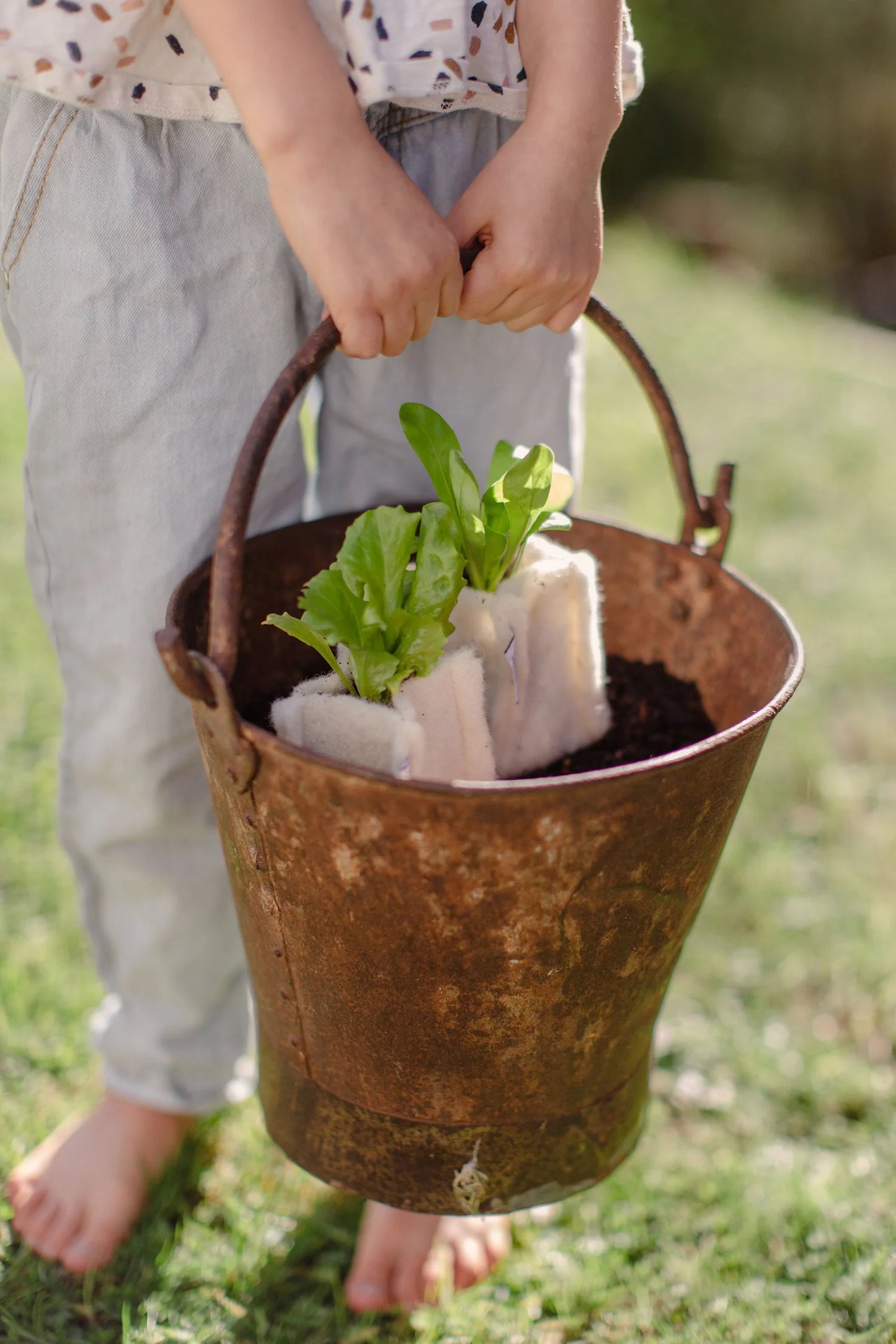 Floating Peaks: The Kids Pack - Create your own wool pots