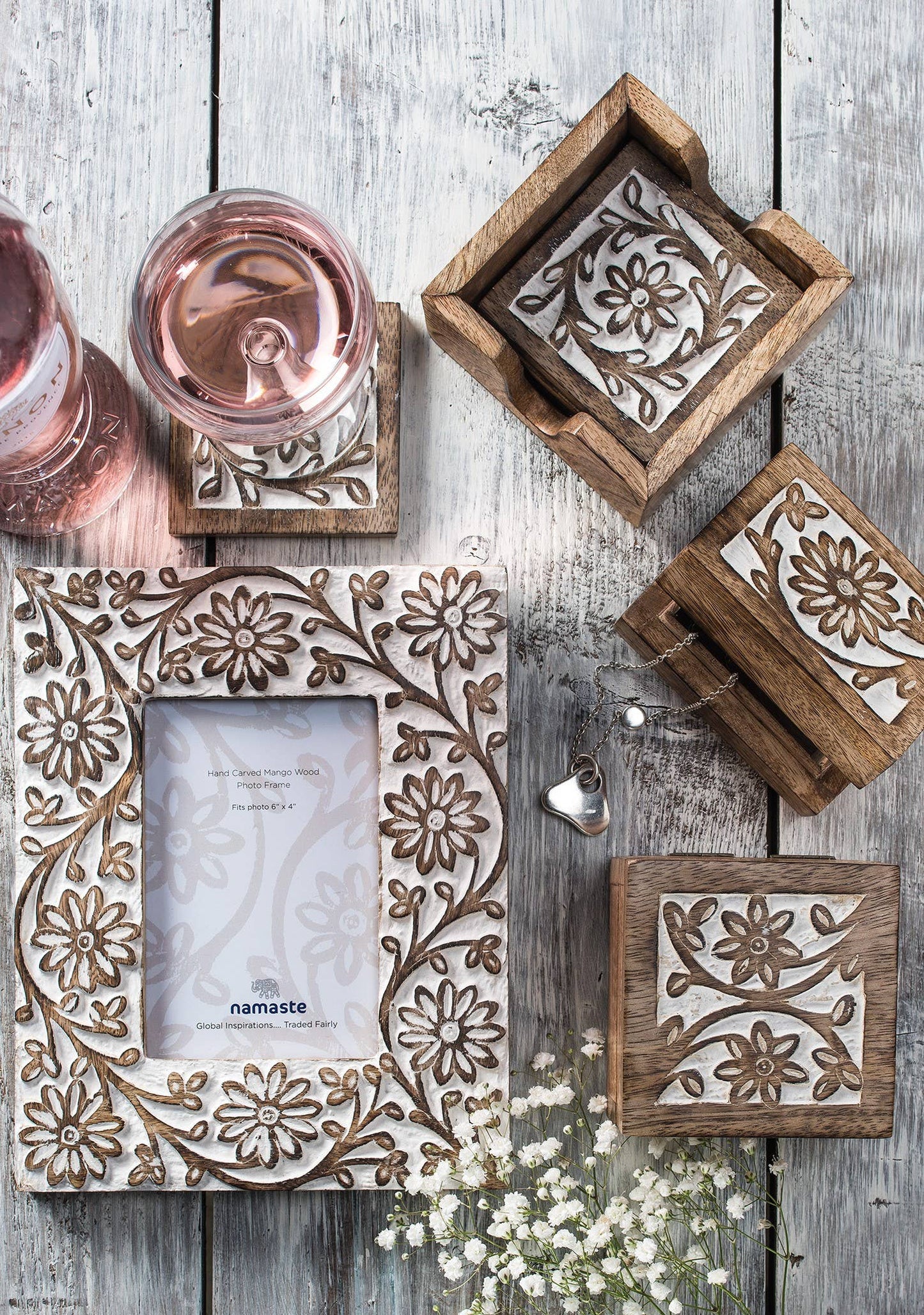 Set of 4 Daisy Carved Coasters in a Tray