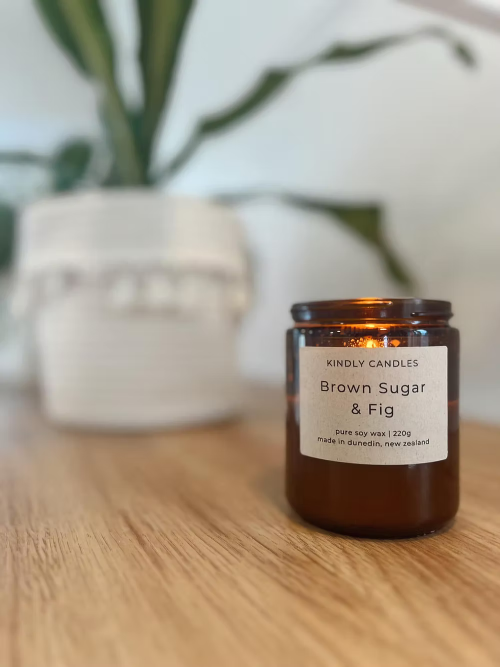 Kindly Candles - BROWN SUGAR & FIG